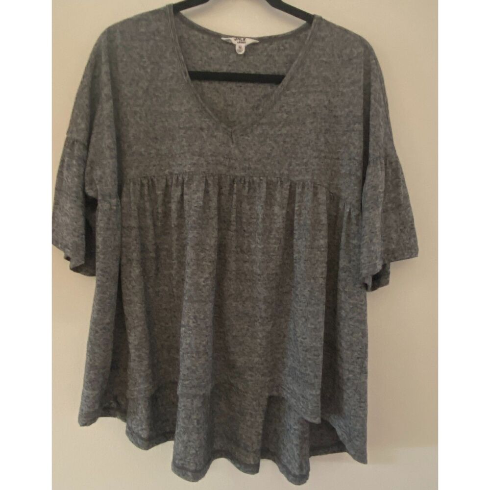 Jack by BB Dakota Grey V-Neck Bell Short Sleeve Top Women's Size Medium